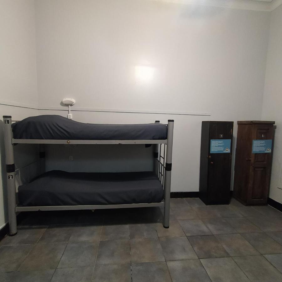 Lit dans Dortoir pour Femmes de 4 Lits